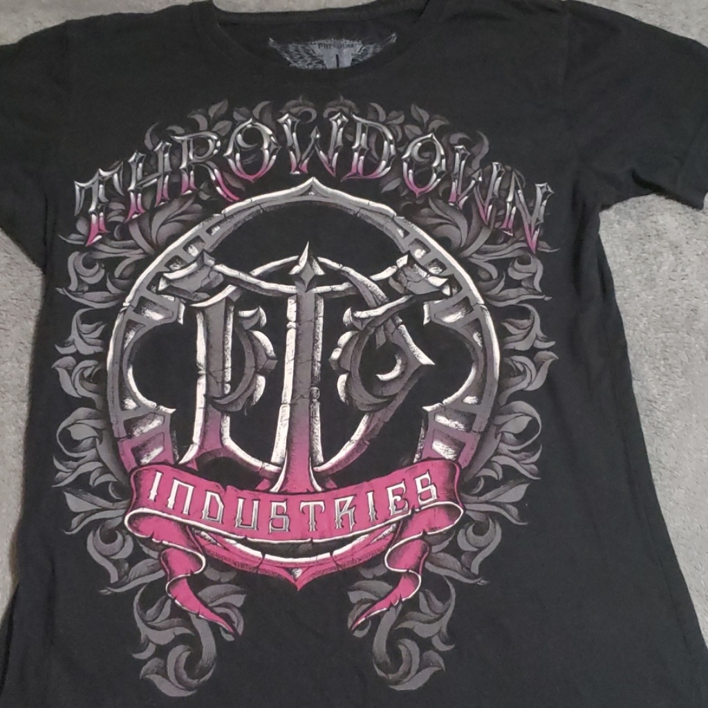 Throwdown Stretchy Fitted Tee